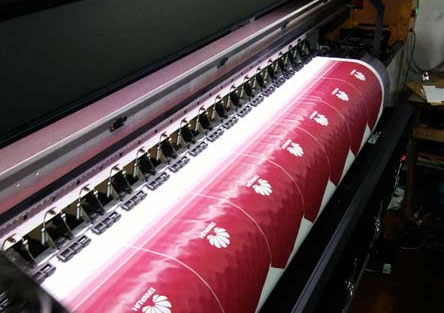 【创新】华为都选择这里制作广告布，你还在犹豫什么